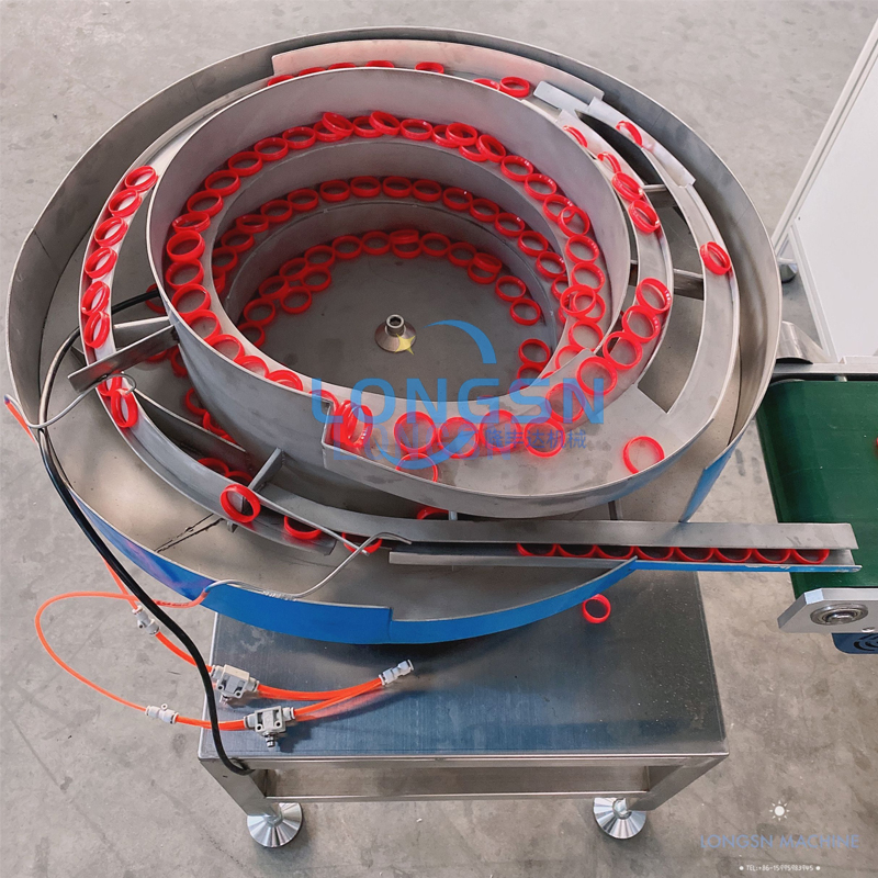 Automatisches Einlegen von Liner und sicherem Ring in die O-Ring-Montagemaschine für die Kappenmaschine