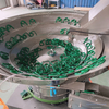 Automatisches Hochgeschwindigkeitsöl -Kunststoff -Haustieröl 2L 3L 5 -Liter 10 -L -Flaschenhalle Griff Ringhebung Inserting Applikator Pressmaschine