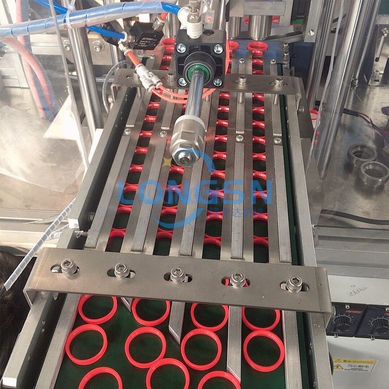 Automatische Kunststoffkappen-O-Ring-Montagemaschine Anti-Diebstahl-Ring-Montagemaschine Tamper Evident Ring-Montagemaschine